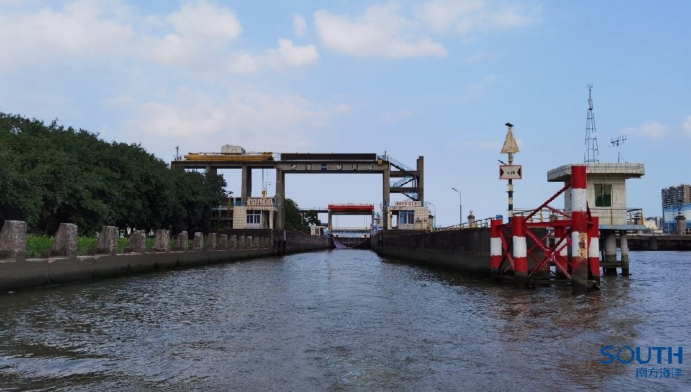 船閘閘室水下構(gòu)筑物檢測